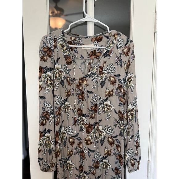 Natural Life long sleeve maxi dress gray floral roses size Large
Magnolia - Picture 3 of 11